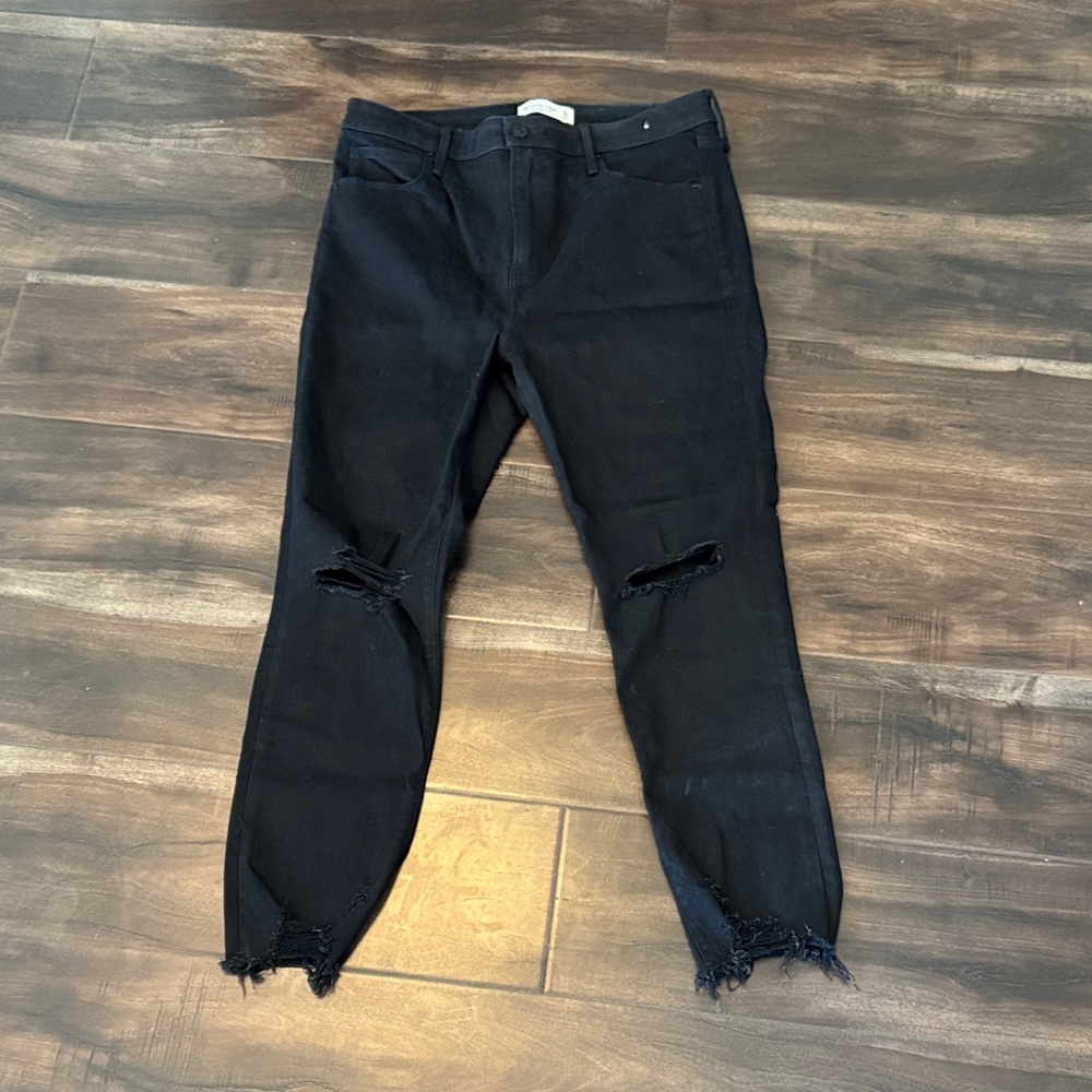 Abercrombie & Fitch  Super Skinny ankle high rise 12S